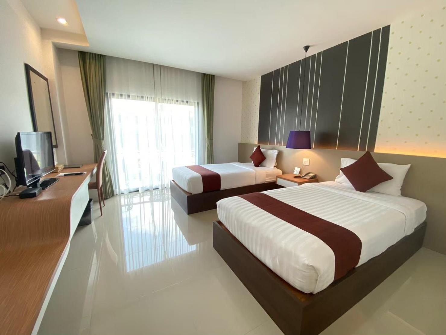 פאתאלונג Siva Royal Hotel מראה חיצוני תמונה