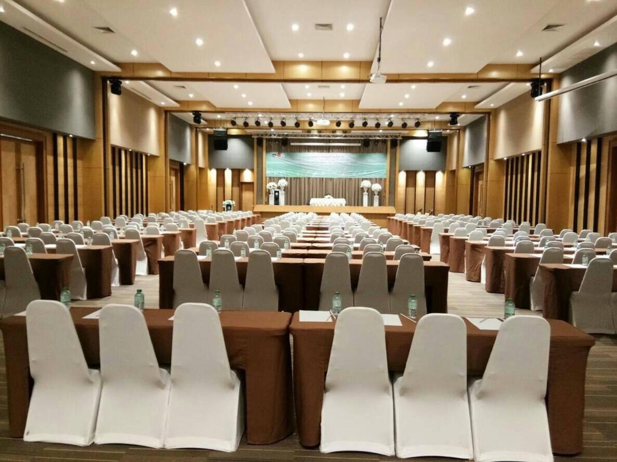 פאתאלונג Siva Royal Hotel מראה חיצוני תמונה